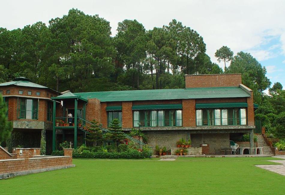 Baikunth Resorts, Kasauli